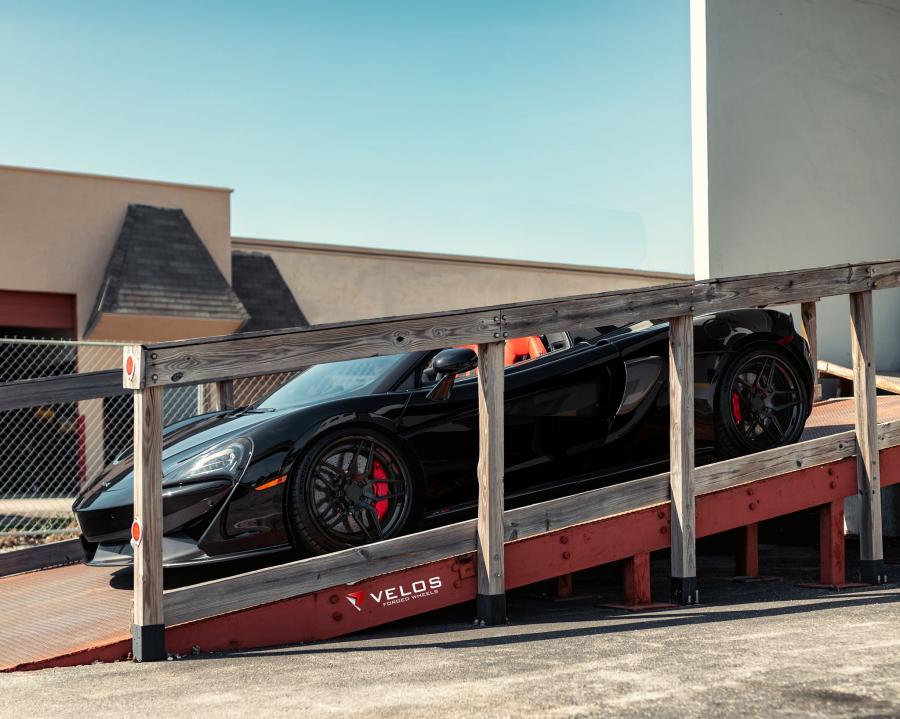  McLaren 570S Spider on Velos Wheels (VLS06) 2019 года  (фото 5 из 8)
